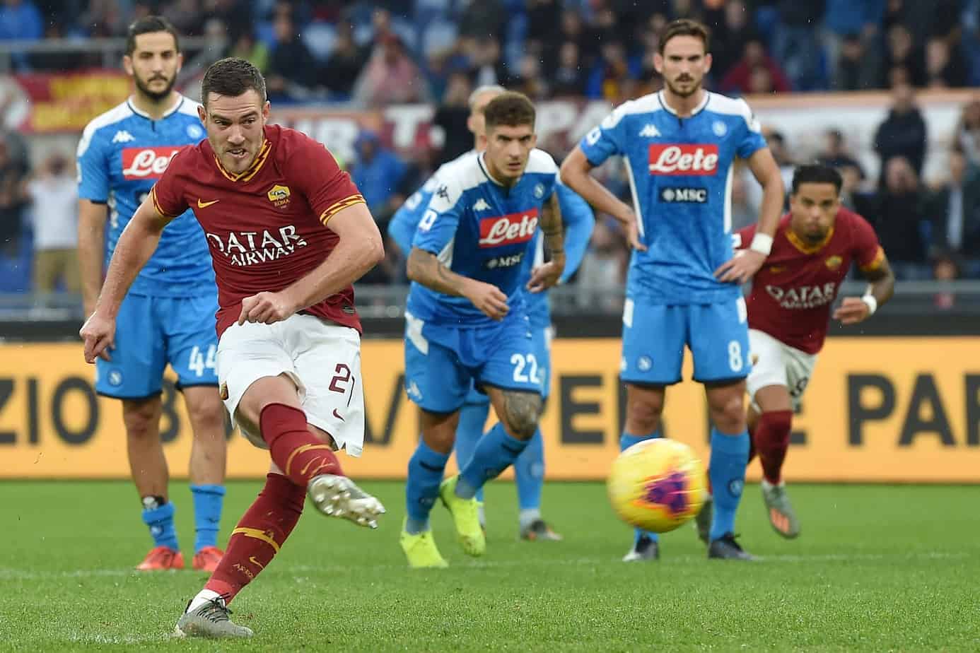 Serie A, la Roma continua a vincere: battuto anche il Napoli all’Olimpico