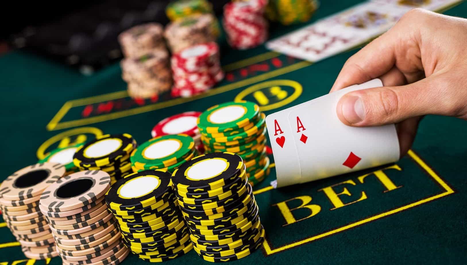 Siti Poker americani: quali sono, recensioni e bonus