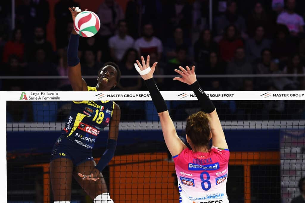 Paola Egonu, volley