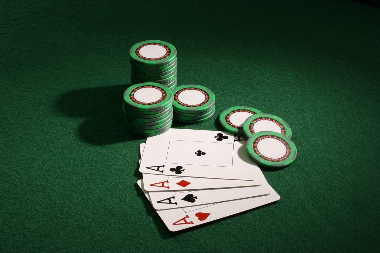 Le regole del Poker Caraibico Online | Dove giocare con soldi veri