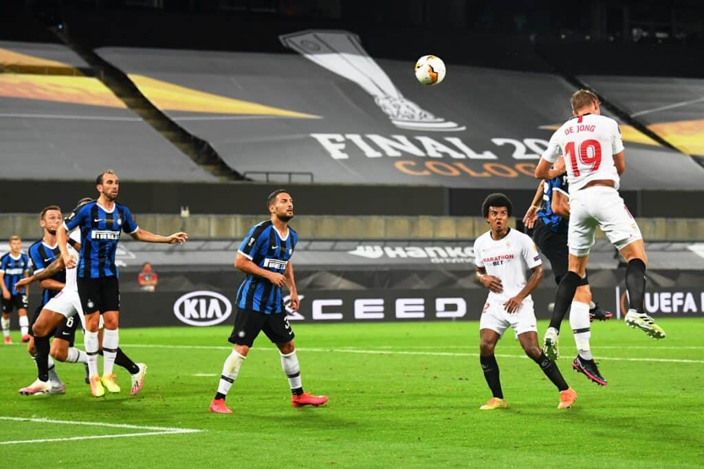 gol de Jong 2-1, Siviglia-Inter