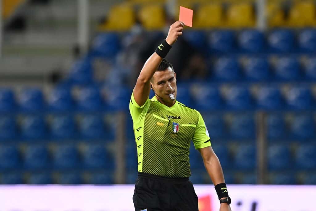 Cartellino Rosso, arbitro Di Martino