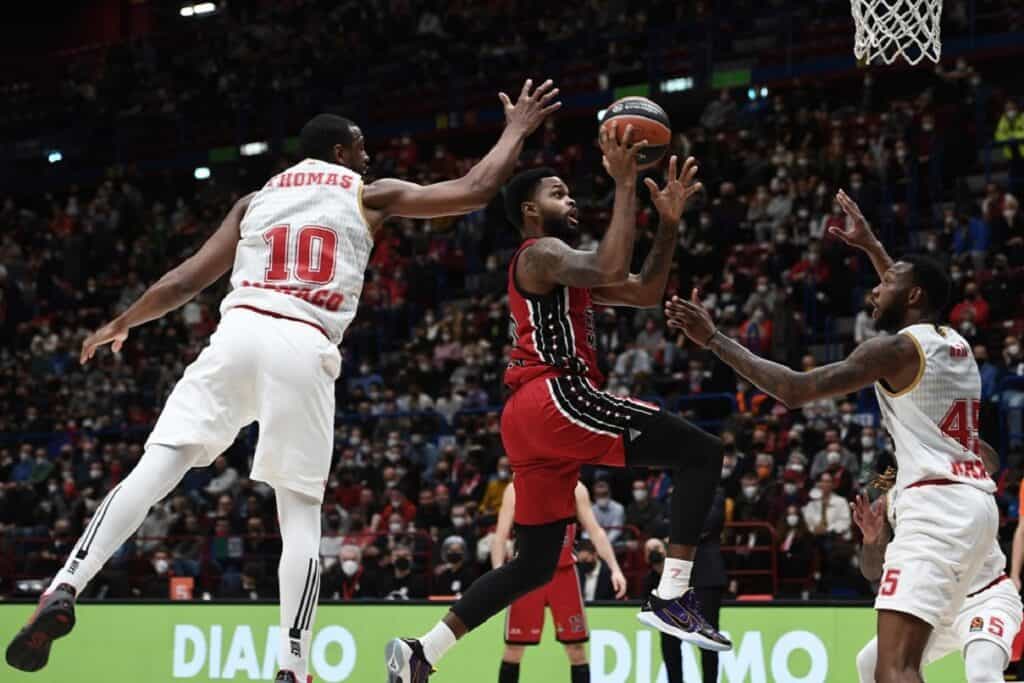 Daniels durante Armani Milano-Monaco