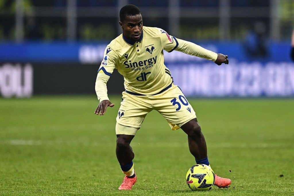 Kallon, attaccante Verona