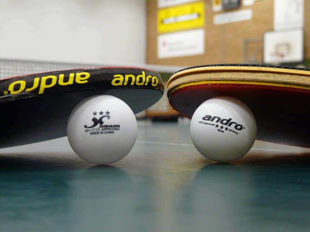 Racchette e palline ping pong