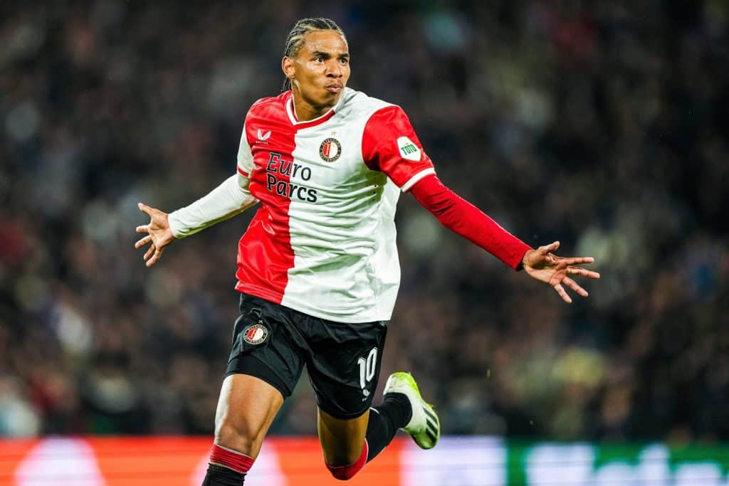 Esultanza Stengs, attaccante Feyenoord