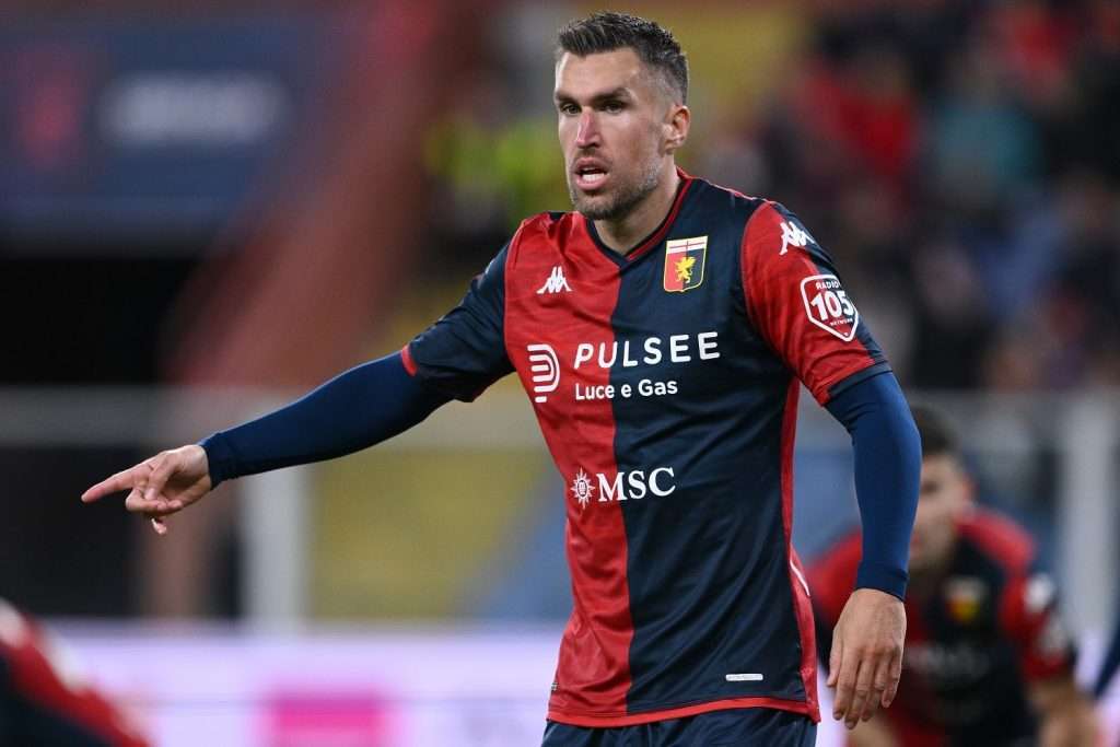 Strootman, centrocampista Genoa