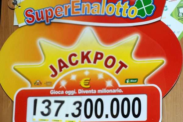 Sistema SuperEnalotto: come si gioca e quanto si vince
